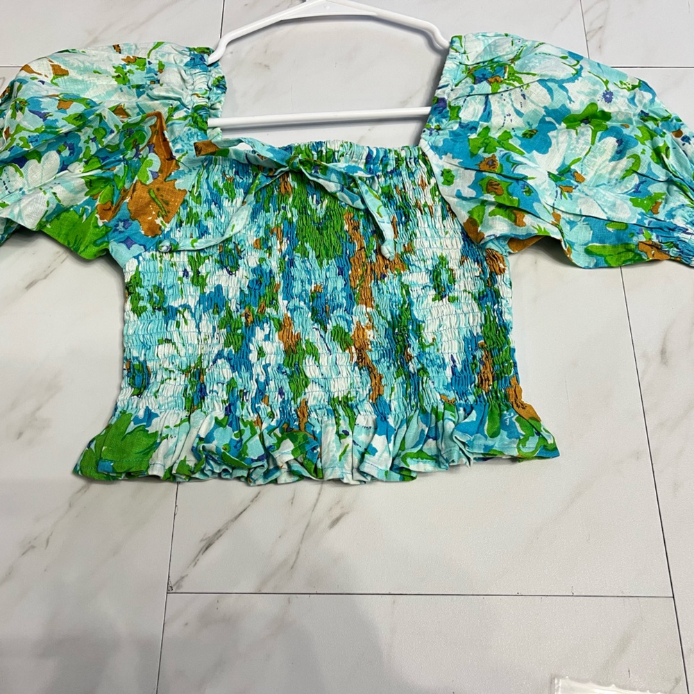 Faithfull the Brand Lenora Gardone Floral Smocked
Puff Sleeve Linen top sz 4 SM - Picture 2 of 9